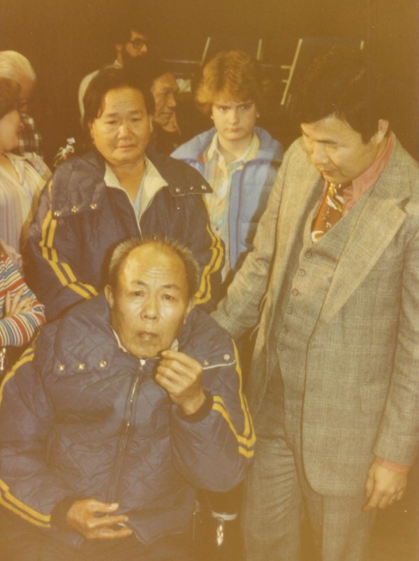 familygrandparents engmi airportdec 23 80